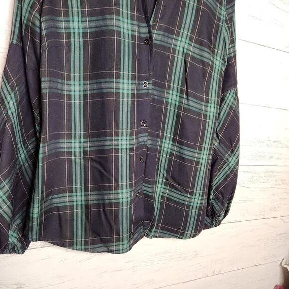CAbi Size Medium Big Sur Plaid Button Down Top Style #3769 - Picture 4 of 11